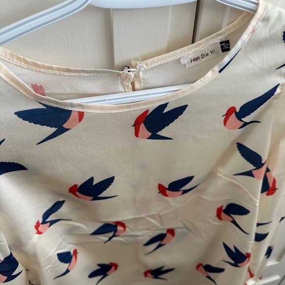 Blouse - Picture 2 of 3